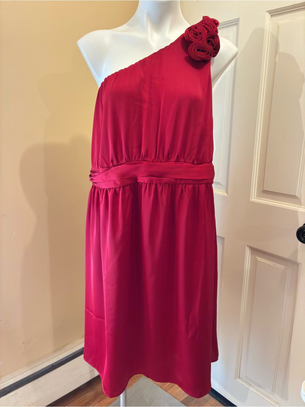 TEVOLIO Womens Red Satin One Shoulder With Rosettes Special Occasion Dress 18W